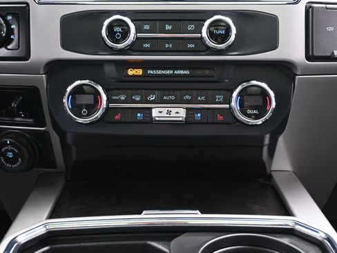 Used 2022 Ford F250 Lariat w/ Tremor Off-Road Package image 36