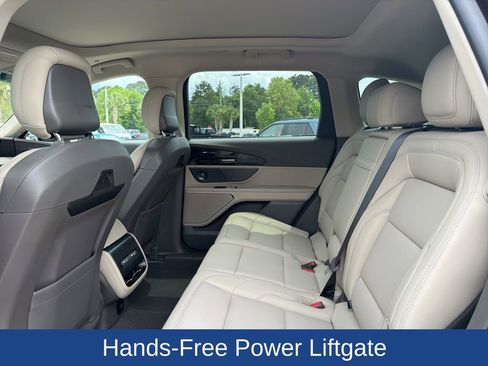 Used 2024 Lincoln Nautilus Premier w/ Equipment Group 102A AWD/4WD image 19