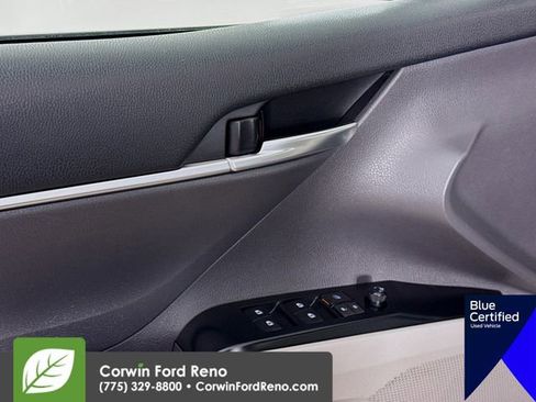 Used 2019 Toyota Camry SE image 20