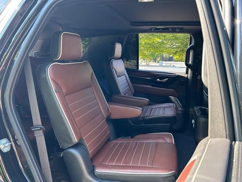 Used 2023 GMC Yukon Denali Ultimate AWD/4WD image 51