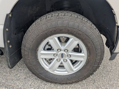 Used 2021 Ford F150 XLT image 11