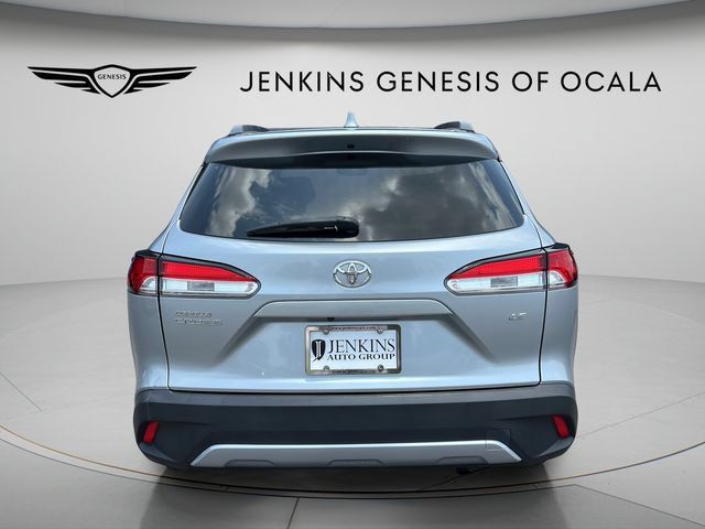 Used 2022 Toyota Corolla Cross LE FWD image 4