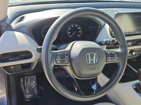 Used 2023 Honda HR-V LX image 11