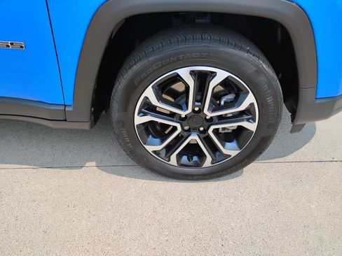 Used 2023 Jeep Compass Limited AWD/4WD image 33