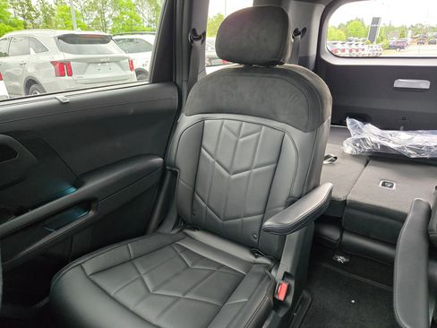 New 2027 Kia Telluride X-Line SX Prestige image 12
