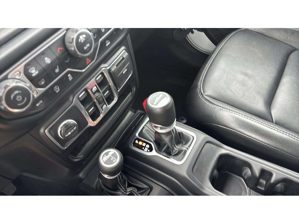 Used 2022 Jeep Gladiator Overland w/ Popular Equipment Package AWD/4WD image 20
