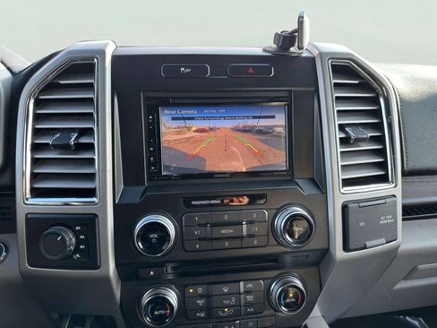 Used 2015 Ford F150 Lariat w/ Equipment Group 502A Luxury AWD/4WD image 25