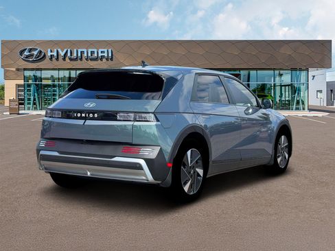 New 2026 Hyundai Ioniq 5 SEL RWD image 7