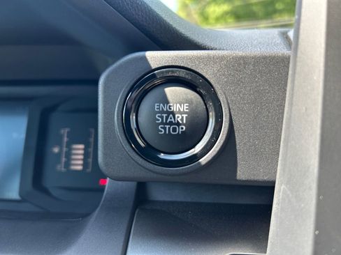 Certified 2026 Toyota Tacoma SR5 AWD/4WD image 25