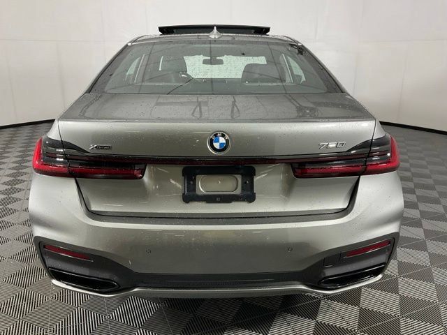Used 2022 BMW 750i xDrive w/ Executive Package AWD/4WD image 5