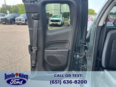 Used 2017 Chevrolet Colorado Z71 AWD/4WD image 34