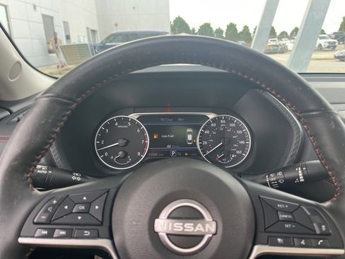 Used 2024 Nissan Sentra SR w/ SR Premium Package image 13