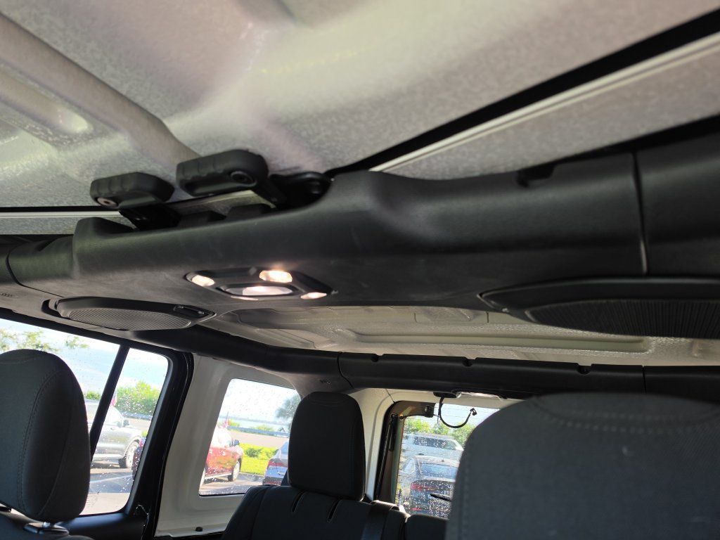 Used 2020 Jeep Wrangler Unlimited Sport S AWD/4WD image 28