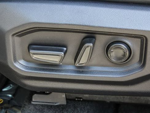 Used 2025 Toyota Tundra Limited w/ Power Package image 21