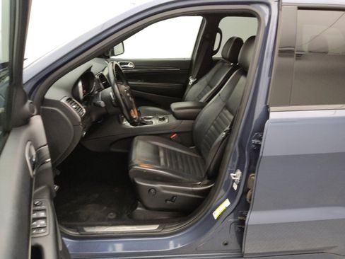 Used 2020 Jeep Grand Cherokee Limited X image 17