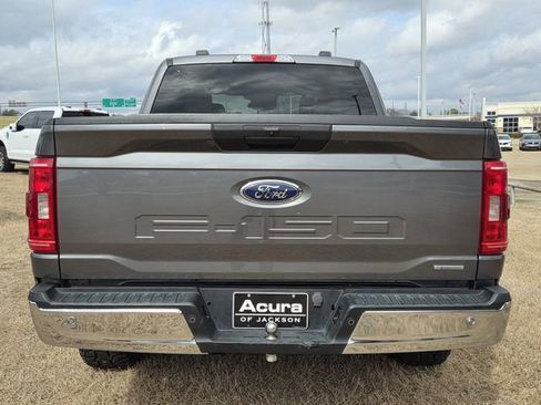Used 2023 Ford F150 XLT RWD image 5
