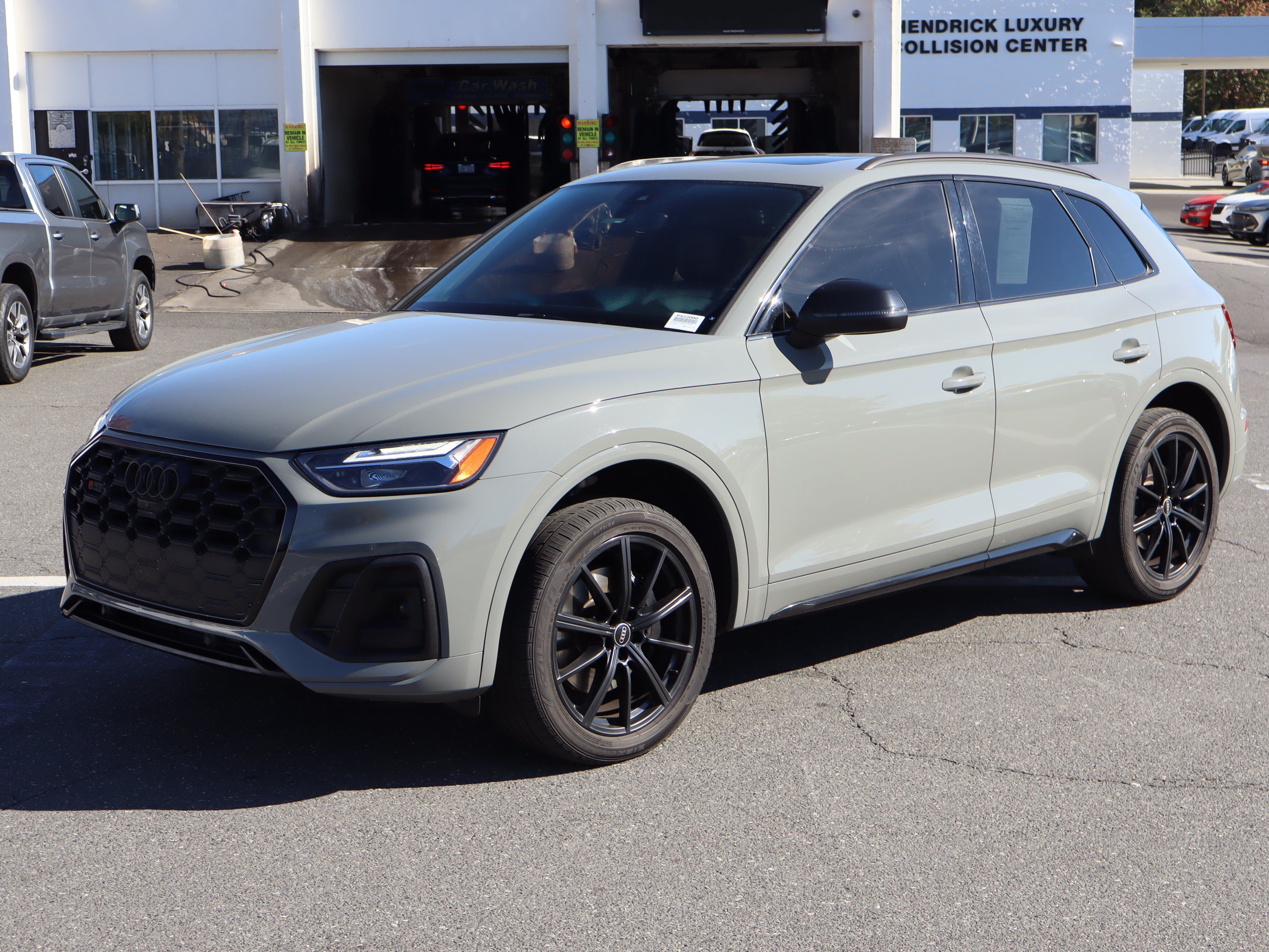 Used 2021 Audi SQ5 Premium Plus w/ Premium Plus Package AWD/4WD image 16