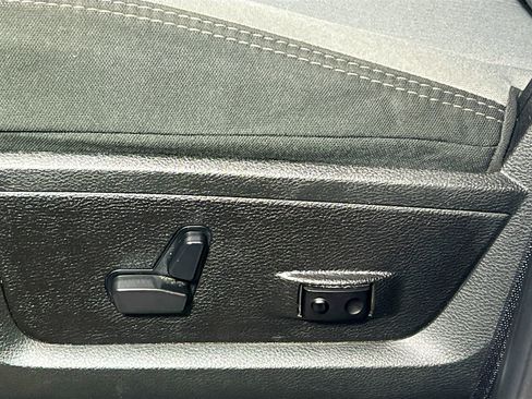 Used 2024 RAM 3500 Big Horn image 15