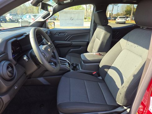 New 2026 Chevrolet Colorado W/T image 17