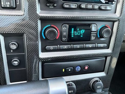Used 2004 HUMMER H2 w/ Preferred Equipment Group AWD/4WD image 27