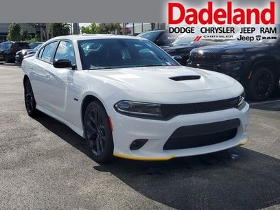 New 2023 Dodge Charger R/T w/ Plus Group