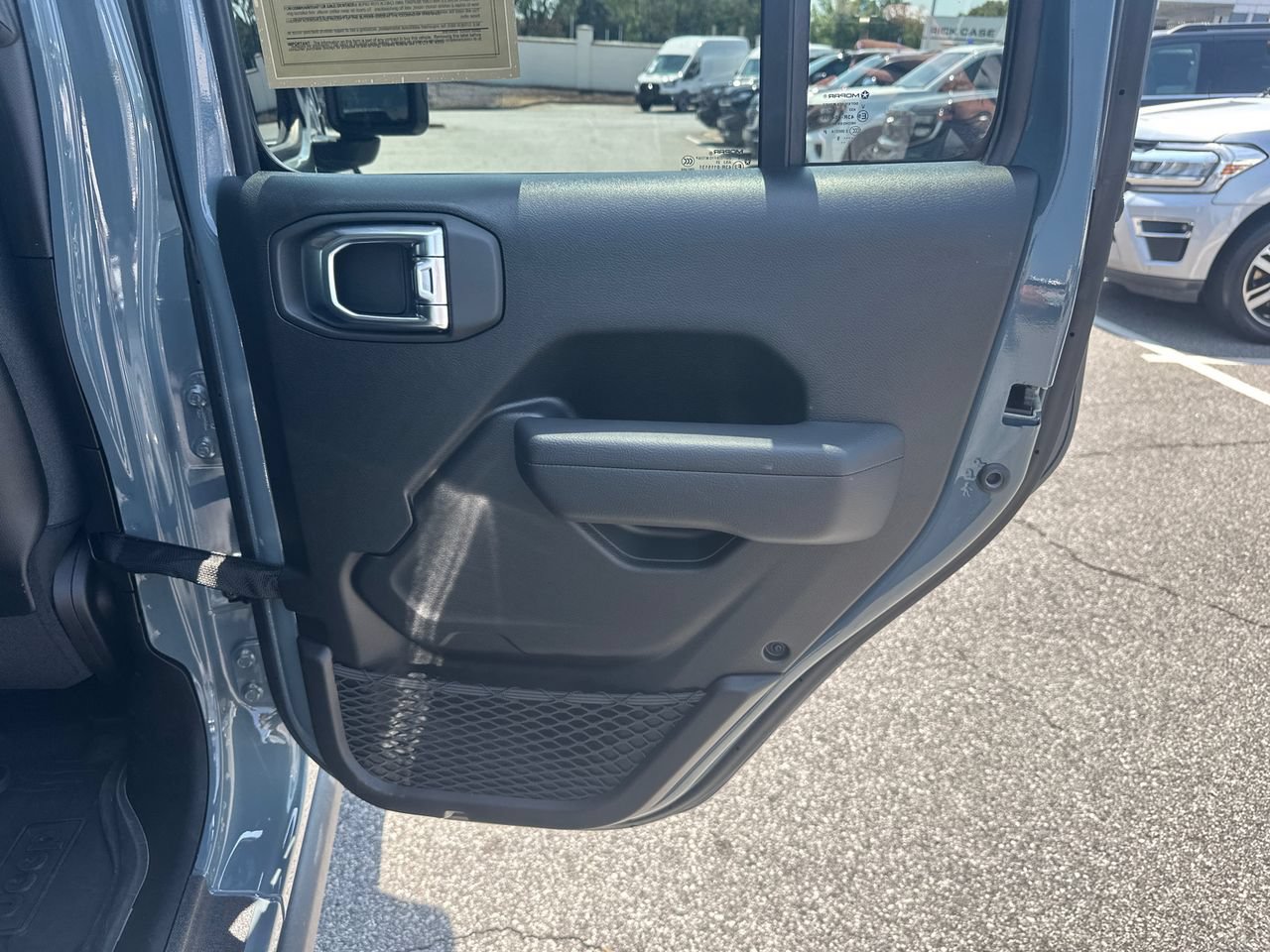 Used 2025 Jeep Gladiator Rubicon AWD/4WD image 16