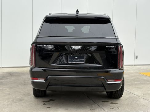 New 2026 Cadillac Escalade IQL Luxury AWD/4WD image 8