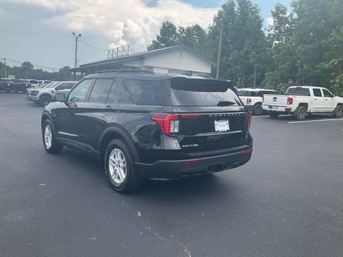 New 2026 Ford Explorer Active RWD image 7
