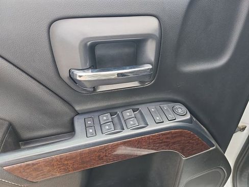 Used 2017 GMC Sierra 2500 SLE image 21