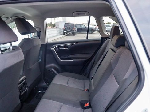 Used 2024 Toyota RAV4 XLE image 19