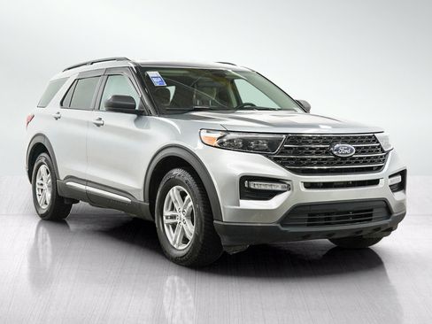 Used 2024 Ford Explorer XLT w/ Class IV Trailer Tow Package AWD/4WD image 7