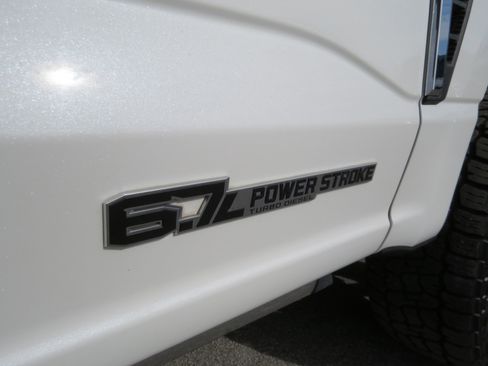 Used 2023 Ford F250 Lariat w/ Lariat Ultimate Package image 11