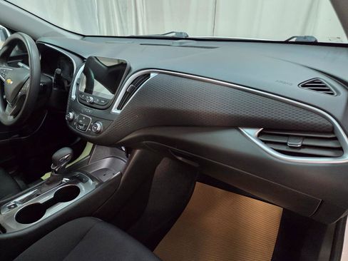 Used 2023 Chevrolet Malibu LS w/ Driver Confidence Package FWD image 20