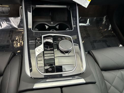 New 2026 BMW X5 xDrive40i w/ M Sport Package AWD/4WD image 23