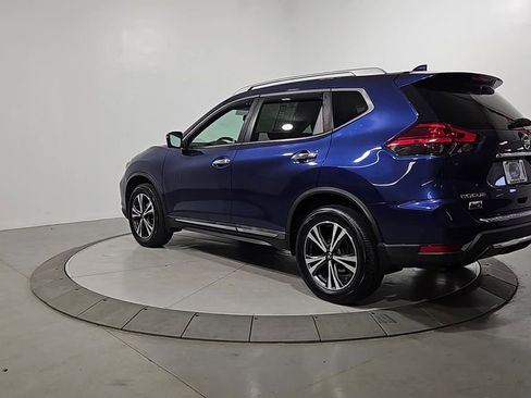 Used 2017 Nissan Rogue SL w/ SL Premium Package AWD/4WD image 3