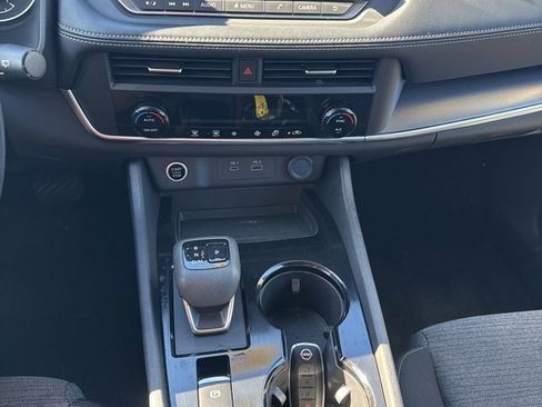 Certified 2023 Nissan Rogue SV image 27