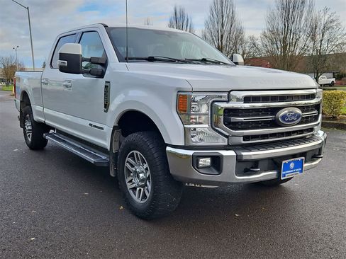 Used 2022 Ford F350 Lariat w/ FX4 Off-Road Package image 8