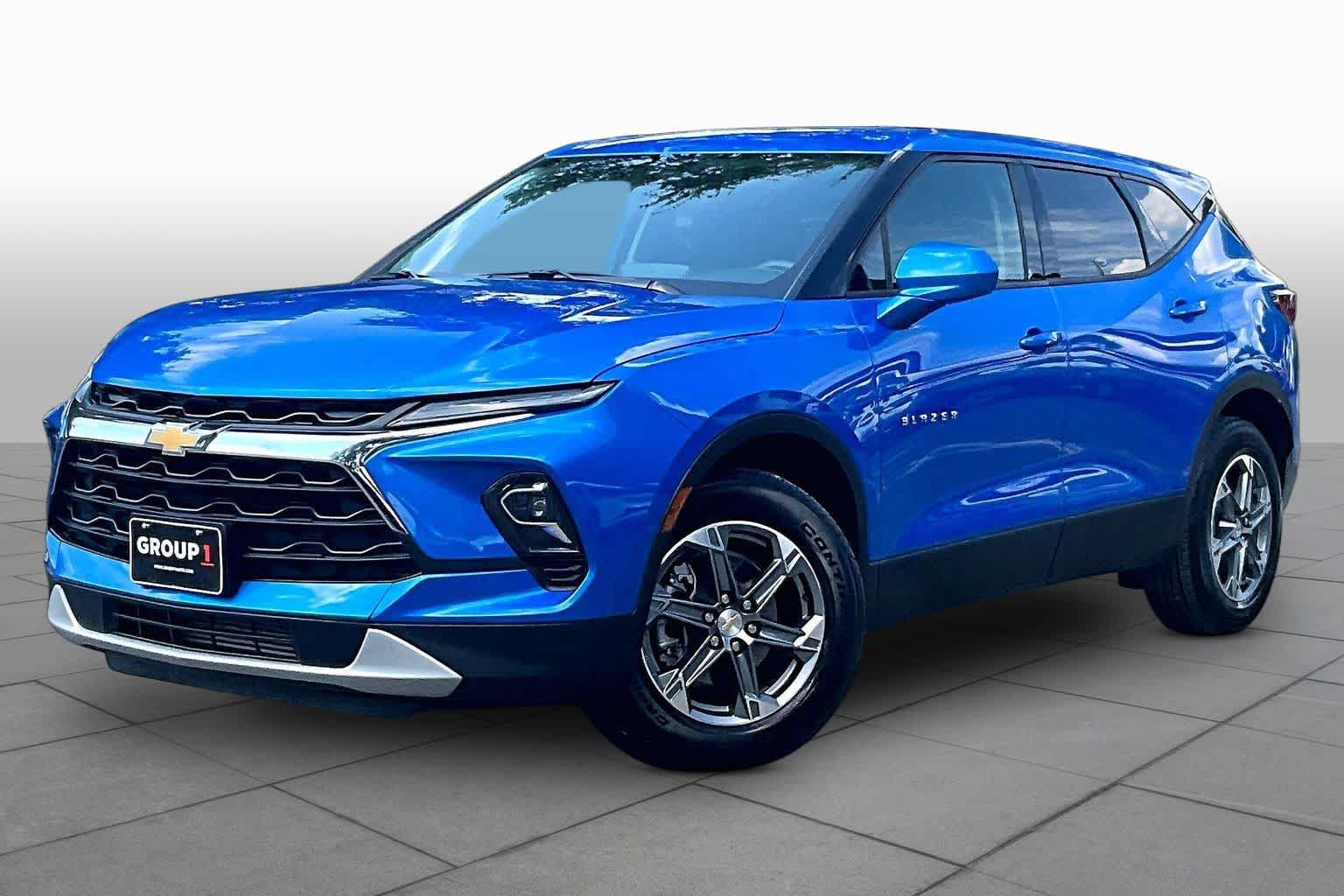 Used 2026 Chevrolet Blazer LT FWD image 1