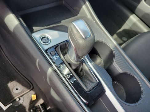 Used 2025 Nissan Altima 2.5 SV FWD image 31