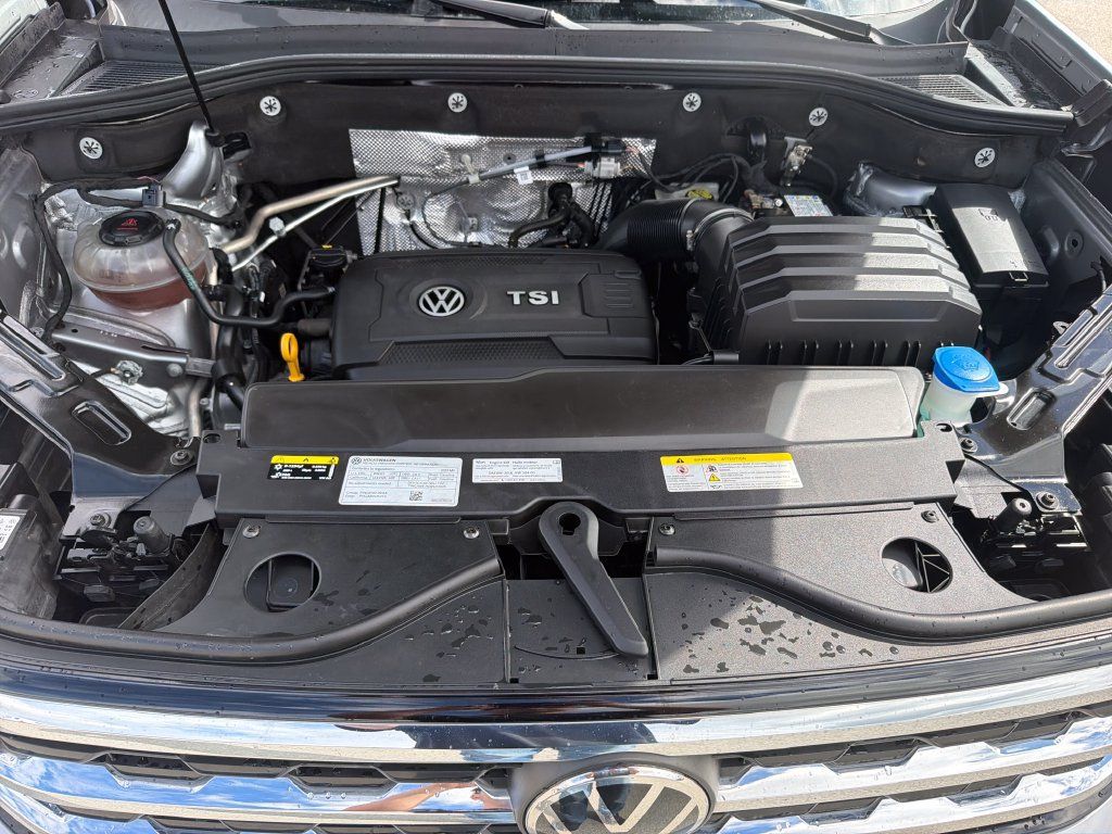 Certified 2023 Volkswagen Atlas Cross Sport SEL AWD/4WD image 31