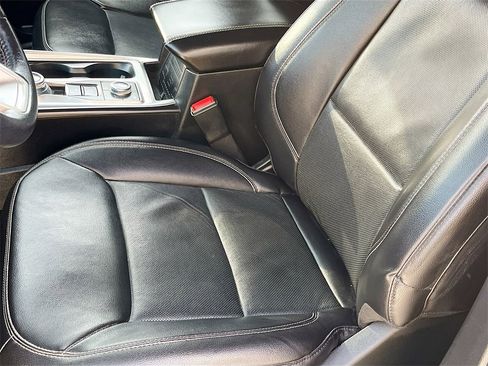 Used 2022 Ford Explorer Limited w/ Equipment Group 301A image 20