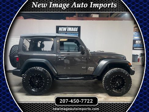 Used 2019 Jeep Wrangler Sport AWD/4WD image 1