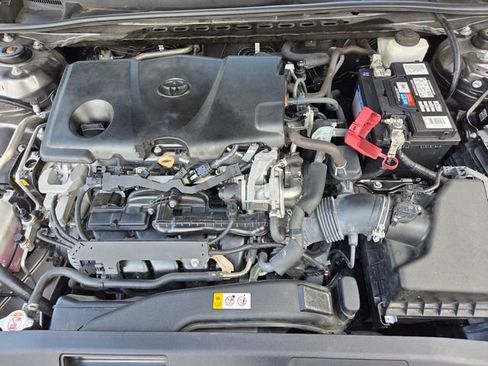 Used 2020 Toyota Camry SE image 28
