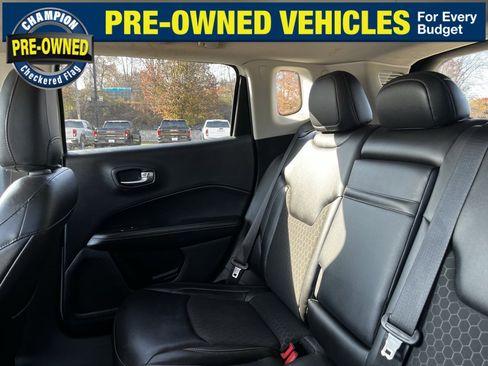 Used 2018 Jeep Compass Latitude w/ Popular Equipment Group image 20