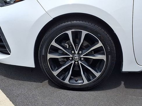 Used 2019 Toyota Corolla SE FWD image 8