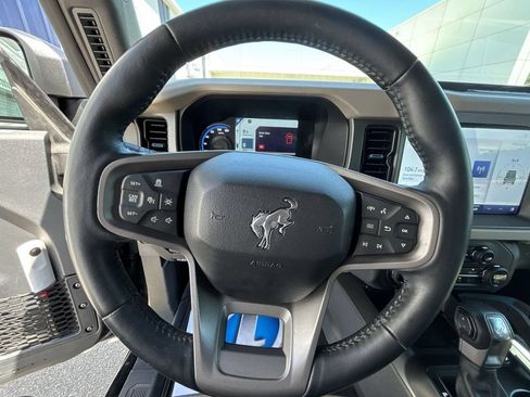 Used 2024 Ford Bronco Wildtrak AWD/4WD image 11