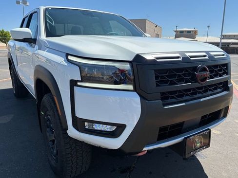New 2026 Nissan Frontier PRO-4X w/ Tow Package AWD/4WD image 8