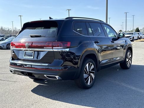 New 2026 Volkswagen Atlas SE image 5