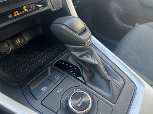 Certified 2025 Toyota RAV4 XLE image 24