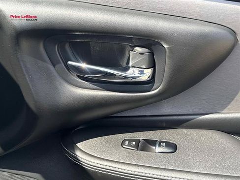 Used 2022 Nissan Murano SL FWD image 13